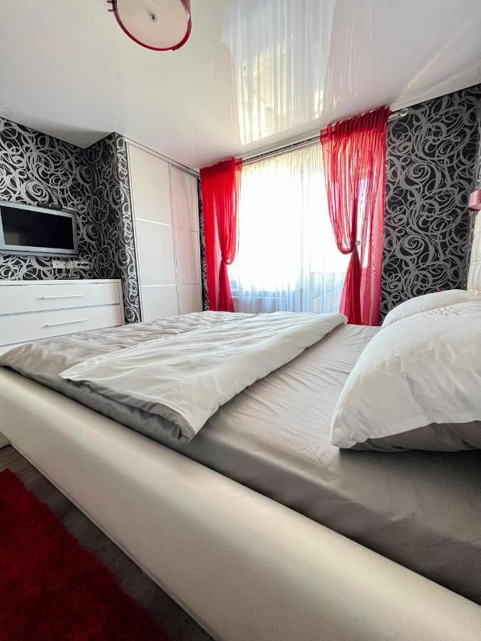 Relax. Просторі Та Затишні Апартаменти Ternopil Luaran gambar
